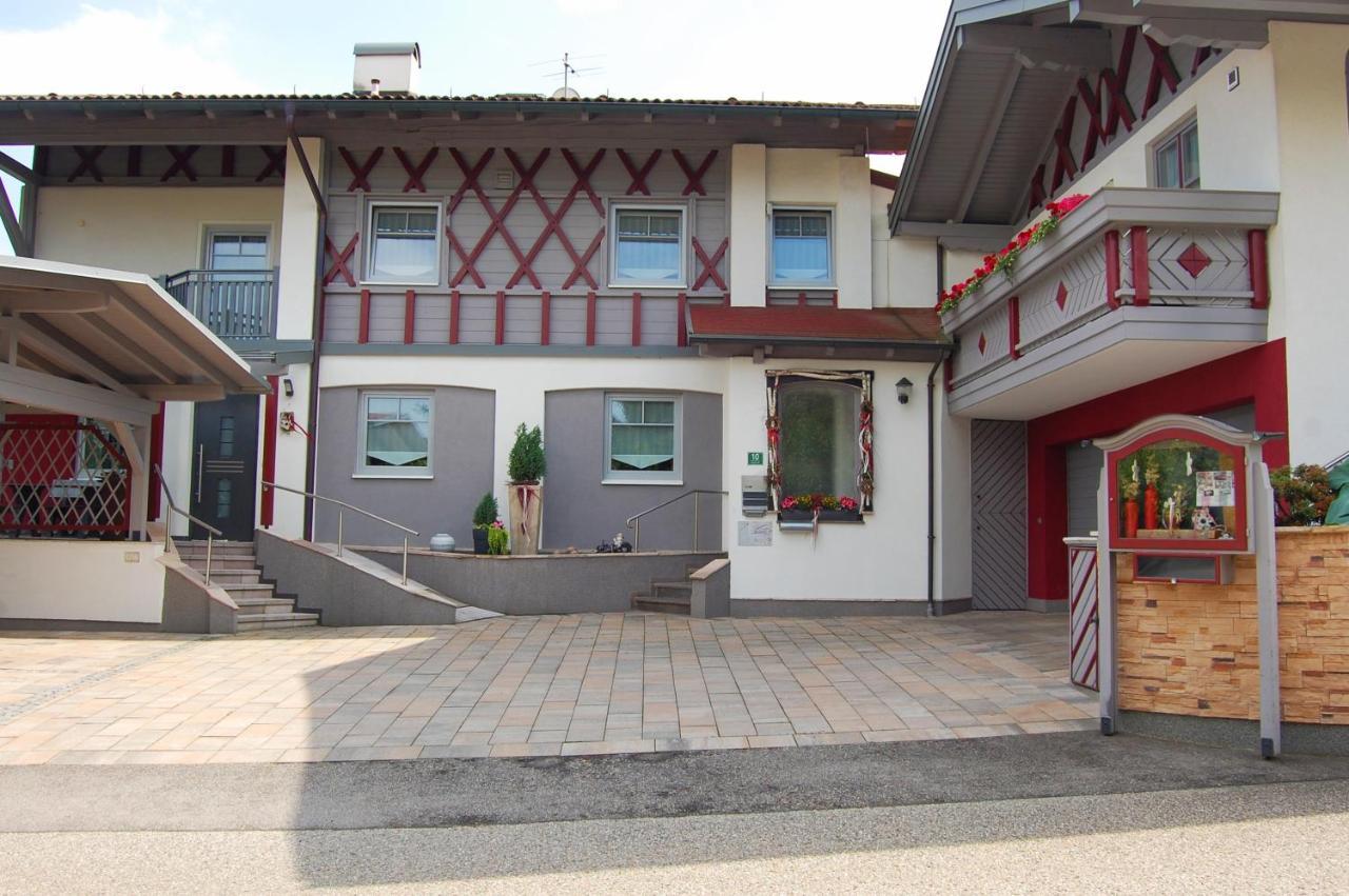 Ferienwohnung & App. Rosemarie Bad Birnbach Εξωτερικό φωτογραφία